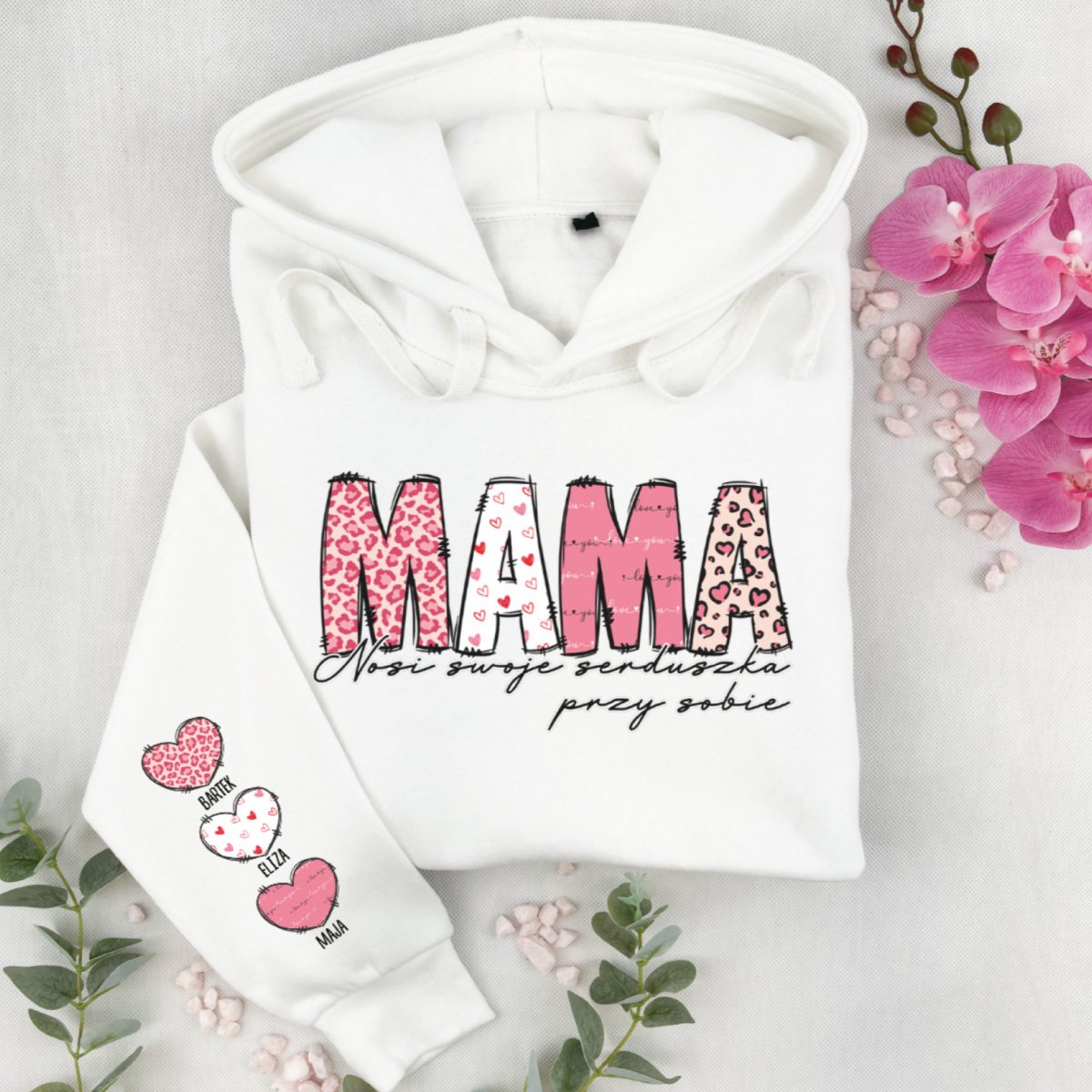 Mama nosi swoje serduszka przy sobie